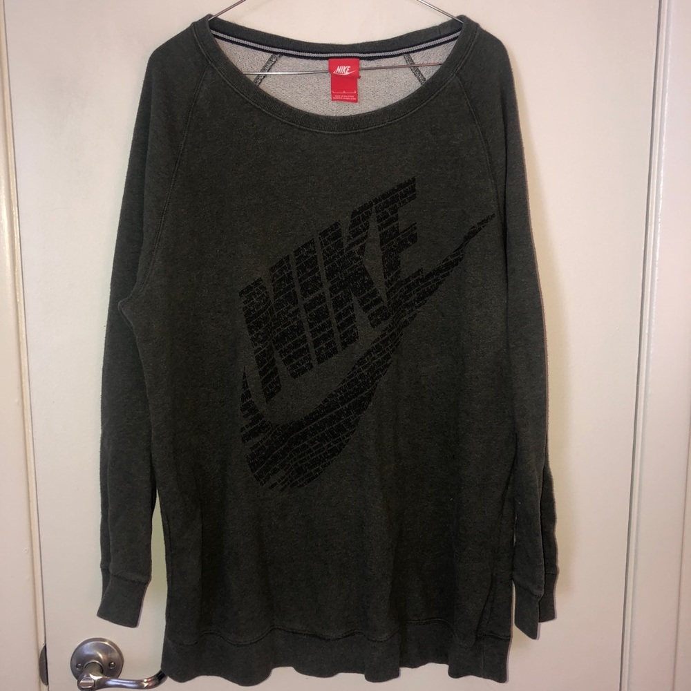 Oversized Nike Crewneck